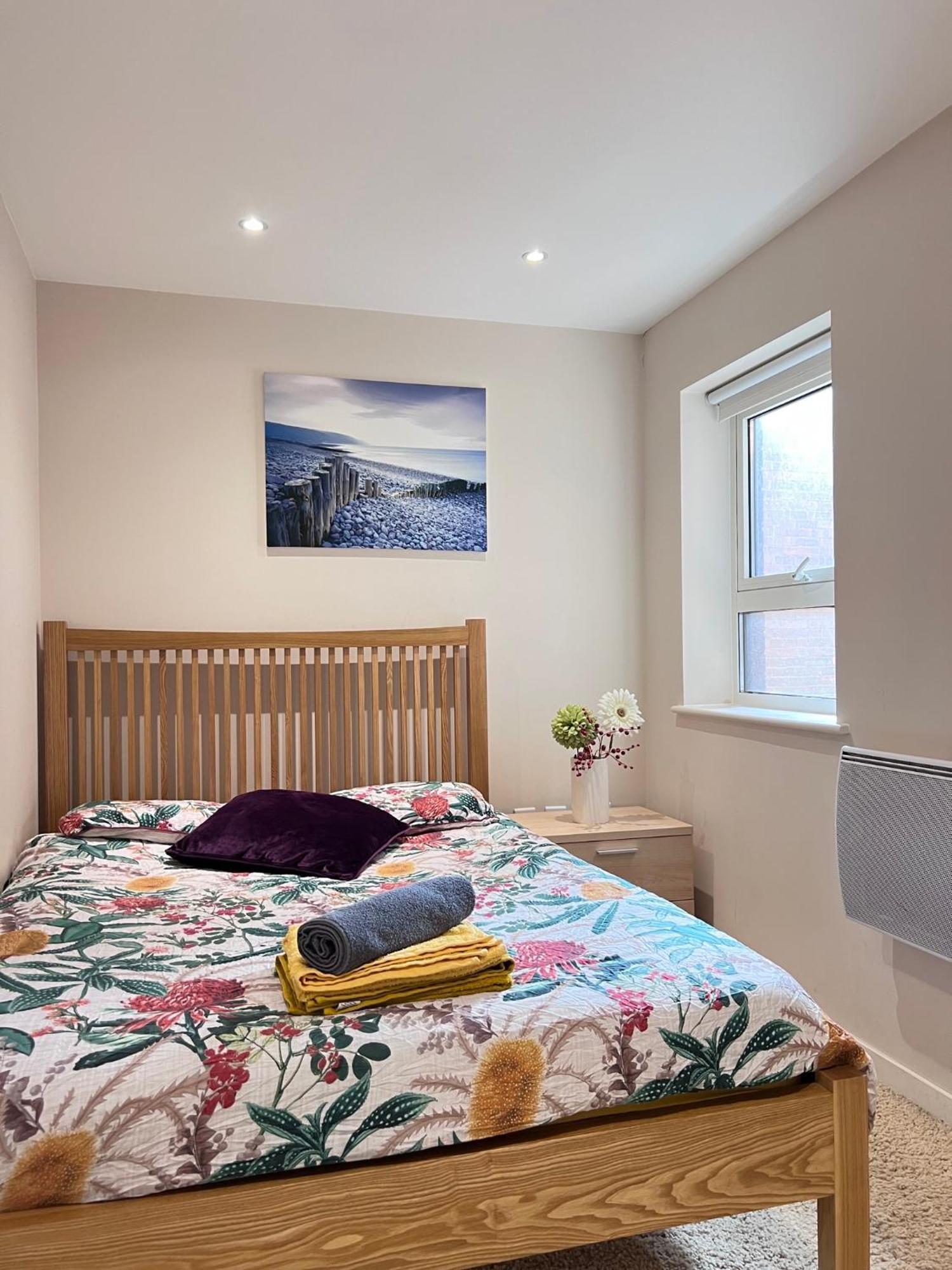 Great City Centre Getaway Apartment 2 Bed Near The Beach And Shopping Area Swansea Luaran gambar