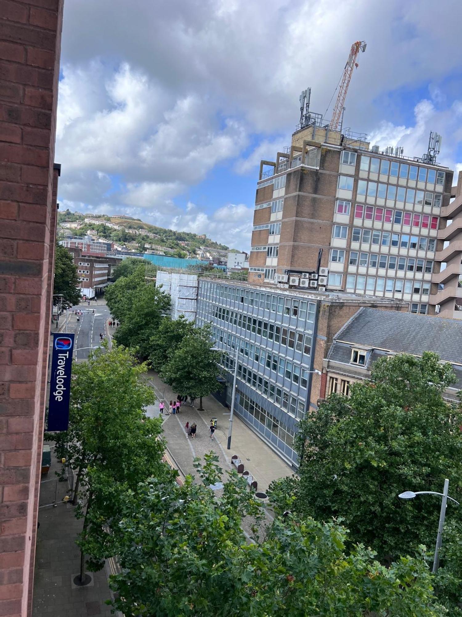 Great City Centre Getaway Apartment 2 Bed Near The Beach And Shopping Area Swansea Luaran gambar